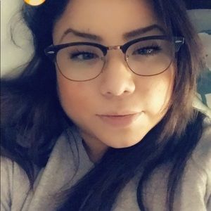 Meet your Posher, Ana